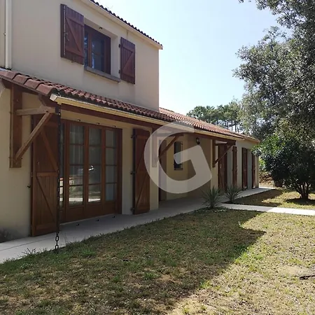 Maison Avec Piscine Chauffee A 700m De La Mer, 8 Pers, Proche Centre Ville, Sur - Fr-1-357-323 بيت للعطل *
