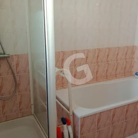 Maison Avec Piscine Chauffee A 700m De La Mer, 8 Pers, Proche Centre Ville, Sur - Fr-1-357-323